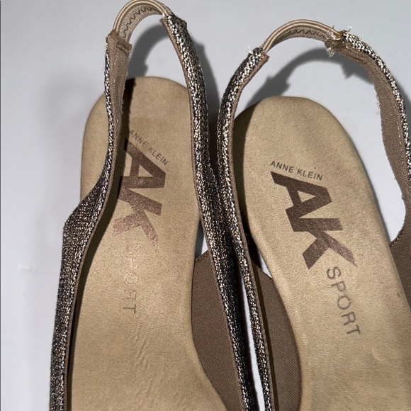 ANNE KLEIN Women's Tan Slingback Sandals - Picture 7 of 7